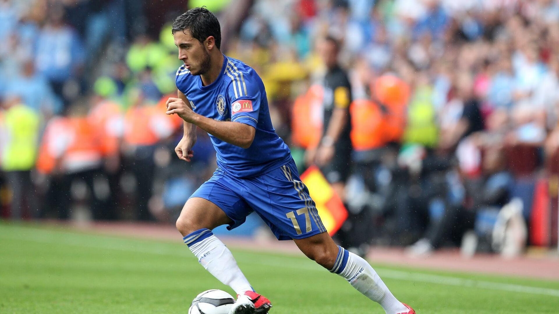 “英超积分榜变化频繁，冠军争夺逐渐白热化”，英超积分榜趣闻